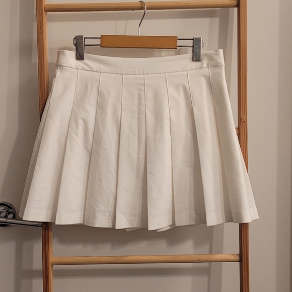 Sunday best White Tennis Skirt - Picture 1 of 3
